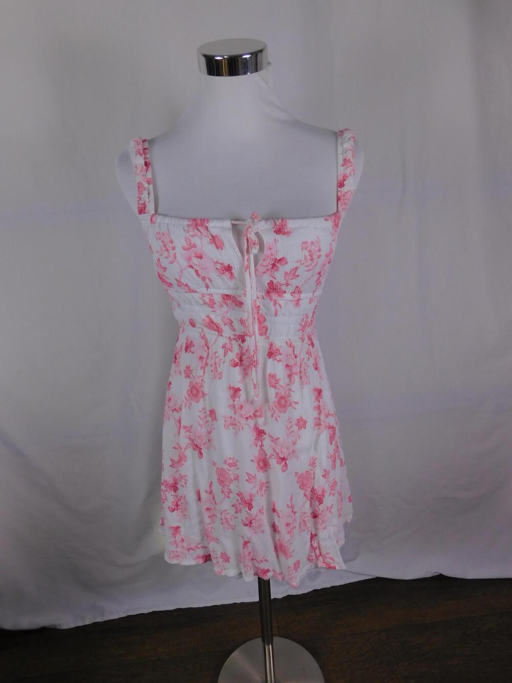 Streetwear Society Dress Juniors Small White Pink Floral Smocked Sundress Mini